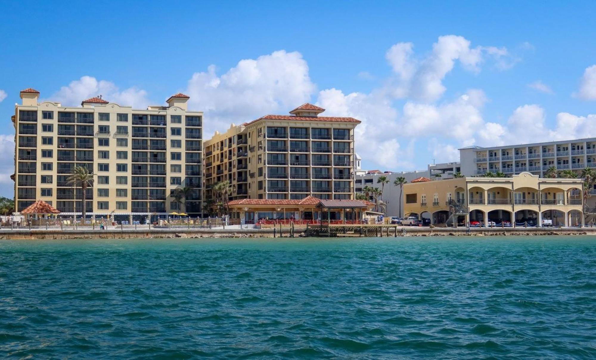 Holiday Inn & Suites Clearwater Beach By Ihg Exterior photo